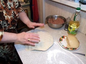 搞笑！看看老外怎么包饺子