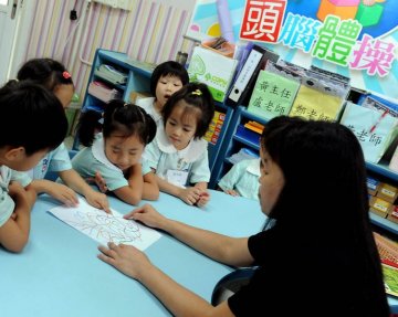 深港跨境学童奔波生活
