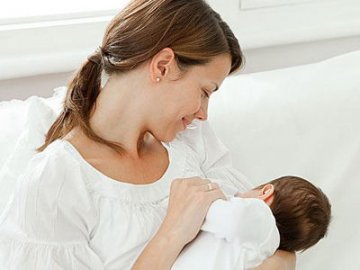 母乳是婴儿最好的食物 可降低慢性病风险
