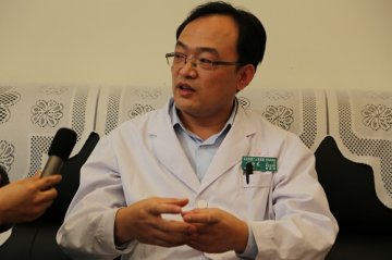 寻找身边的好医生系列报道之十二：“上党一把刀”：给患者家人般的温暖