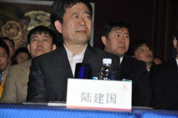 同仁堂党委副书记陆建国