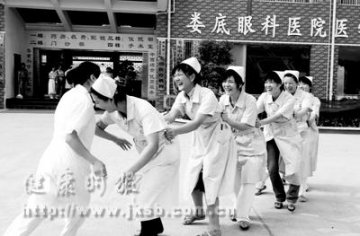 护士每天竟有104项工作