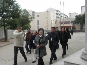 副市长黄东红到益阳市第五人民医院视察指导工作