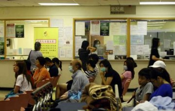 流感人数激增令港医院爆满 甲流病例已逾10400宗