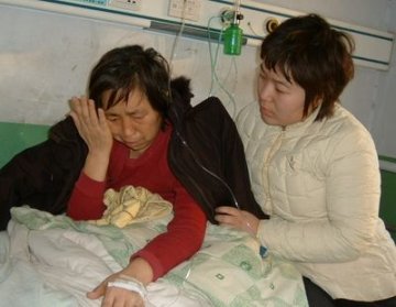 老医生没有医保患上癌症无钱医治