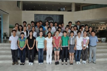 我校首届先声商学院开学典礼在先声药业隆重举行