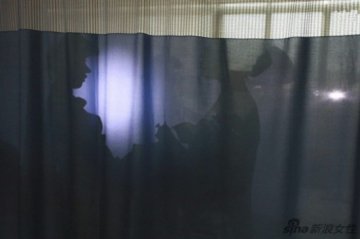 实拍少女人工流产过程