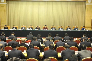 提高人民健康水平 促进人口长期均衡发展
