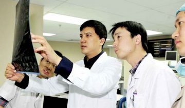 北京大学器官移植研究所成立