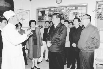 打造“民本、和谐”的区域卫生工作典范——浙江省杭州市下城区深化卫生改革和发展纪实<BR/>