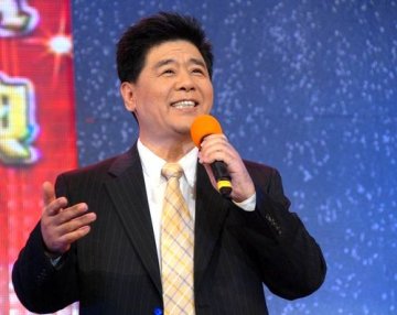 王洁实放歌人民大会堂
