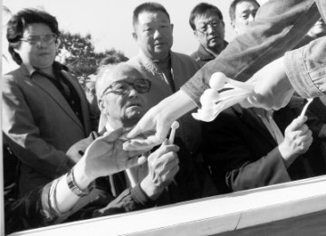 青岛免费发放80万个小盐勺