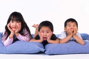 3招预防性早熟：查骨龄测身高远离激素食物