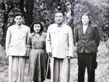 朱德女婿刘铮遗体在第306医院告别