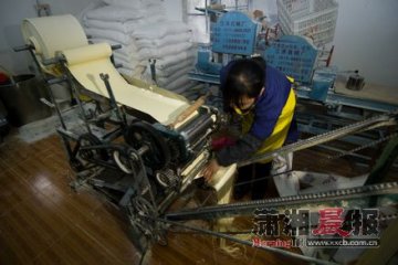 疑似问题米粉面条流入长沙早餐店 黑作坊被查处