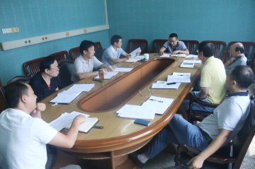 医院党委召开落实党风廉政建设“两个责任”专项工作会议
