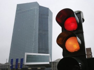 英国测试Compass4D系统：急救车辆可让红灯变绿