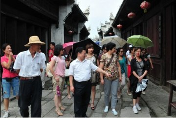省妇幼保健院2011年度中层干部、党务干部培训在湖北洪湖举行
