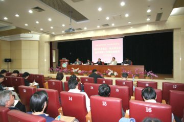 院校召开维护社会稳定做好奥运会医疗保障工作暨抗震救灾工作会议