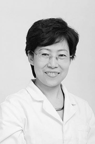 四五岁孩子近视度超400 “电子保姆”致儿童近视率激增