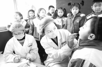 儿科医师荒，谁来给孩子看病？