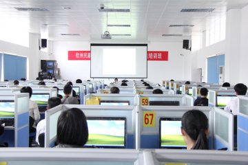 钦州市召开城乡医疗救助即时结算服务软件使用培训会