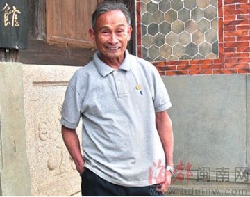 八旬翁数九寒冬穿短袖T恤 身体依然发热