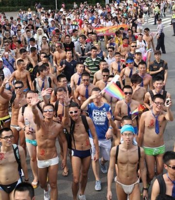 台湾5万名同性恋大游行