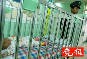 父母抛弃患先天性心脏病女婴