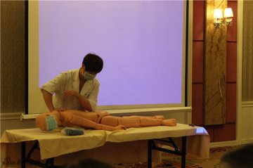 中国性科学大会性治疗师手疗法演示