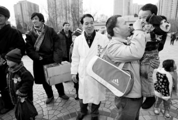 青海唇腭裂患儿进京接受免费治疗
