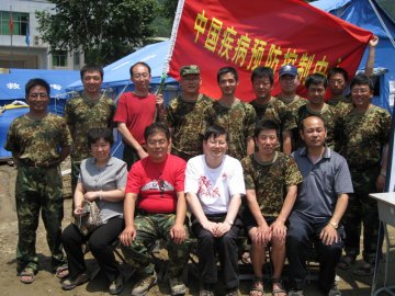 杨维中副主任等领导和青川工作组队员共度端午