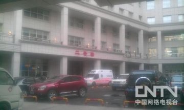 卫生部长：举全国医疗之力救治救学生女教师