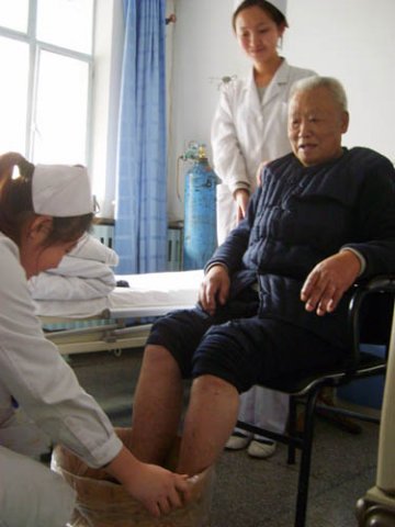 甘肃省三院优质护理服务独辟蹊径突显中医特色