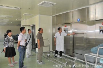 第四军医大学第一附属医院到省医院参观