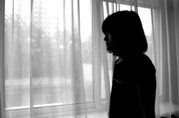 “双性人”获助 担忧如故
