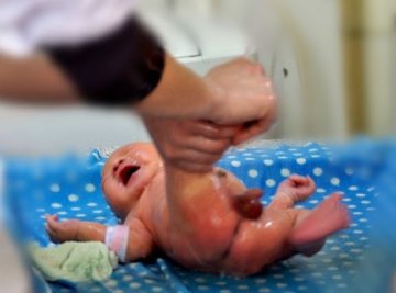 生养孩子不妨慢慢来
