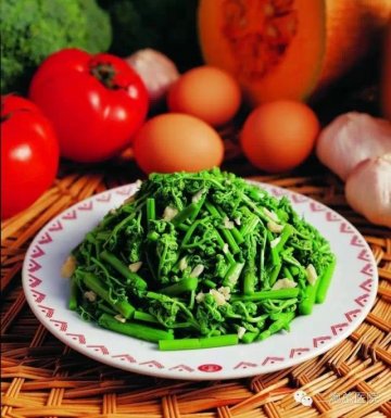 野菜飘清香 采食须谨慎