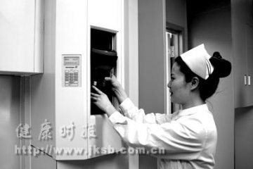 海军总医院：用“炮弹”送药