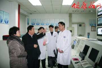 北京市卫生局领导张秀芳检查北京朝阳医院安全工作