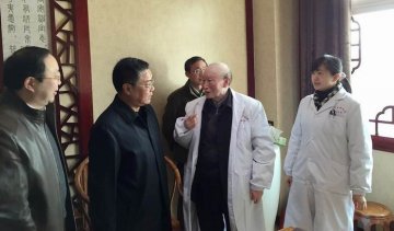 国家中医药管理局副局长马建中调研湖南省中医药研究院并亲切看望国医大师刘祖贻