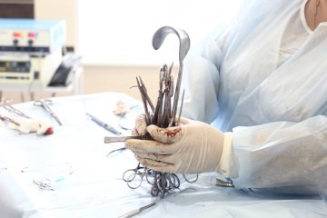 高清：直击年轻母亲剖腹产分娩全过程