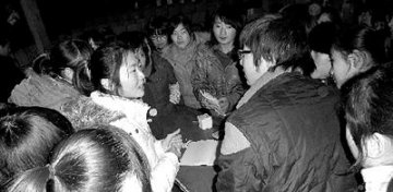 19岁女生90秒内能记住一副扑克牌排列顺序