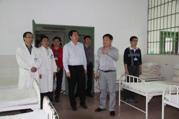 自治区民政厅厅长韩元利到北海复退军人医院调研