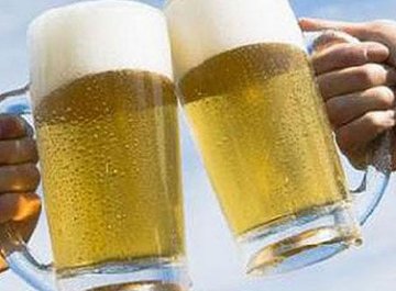 养生警惕：长期酗酒会导致精神障碍