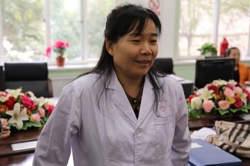 寻找身边的好医生系列报道之十：恪尽职守做奉献 守护健康当先锋
