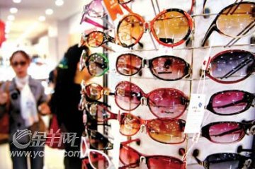 青光眼患者不宜戴太阳镜