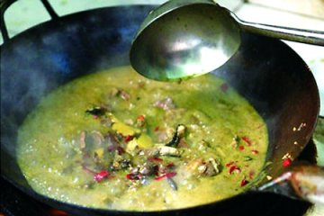传“牛粪火锅”健胃助消化 专家称有待考证