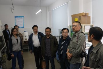 王健副书记赴甘孜调研并慰问寄生虫病所驻点人员