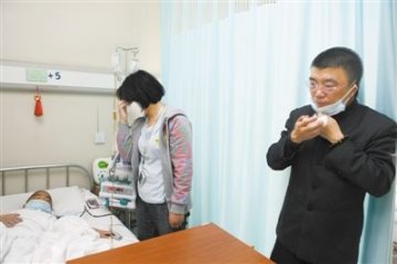 11岁女童因病禁食70天靠营养液维持
